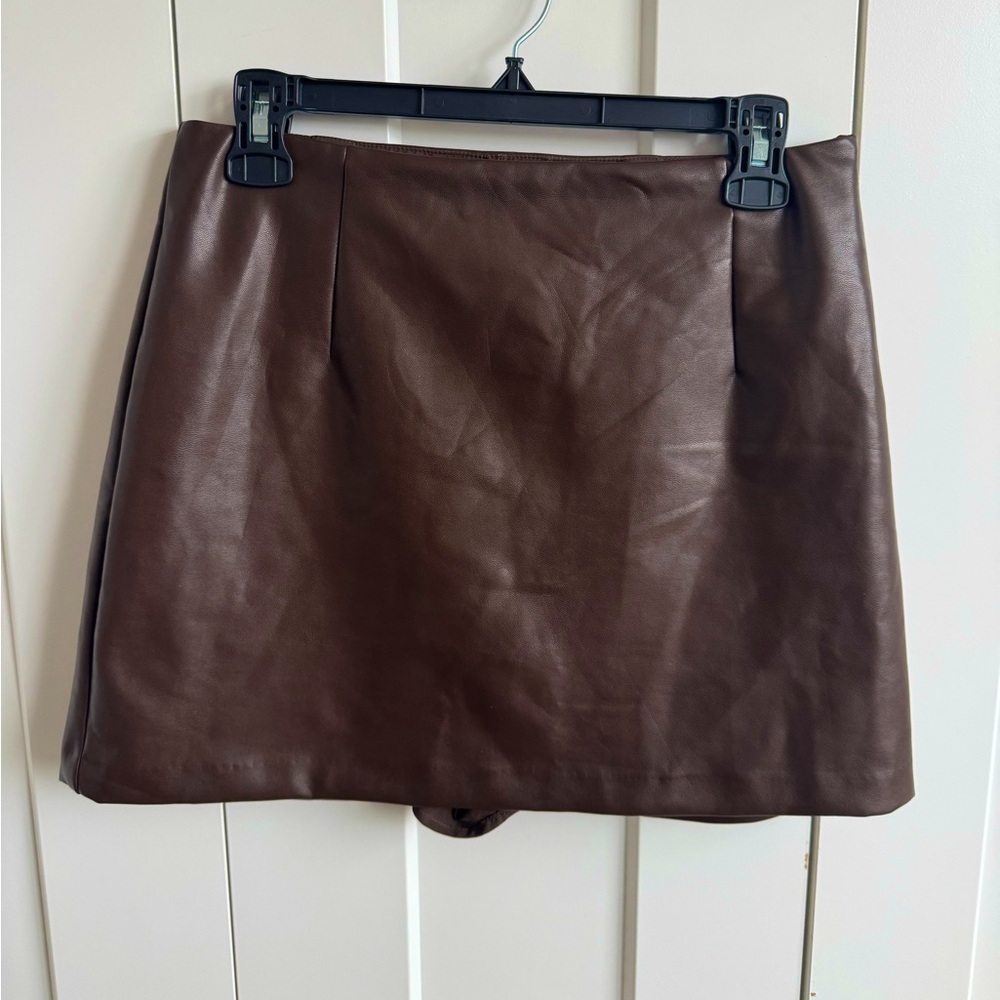 Abercrombie and fitch brown vegan leather skirt size medium
